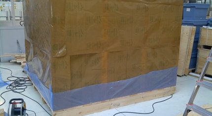 Pakowanie maszyn do transportu morskiego 04